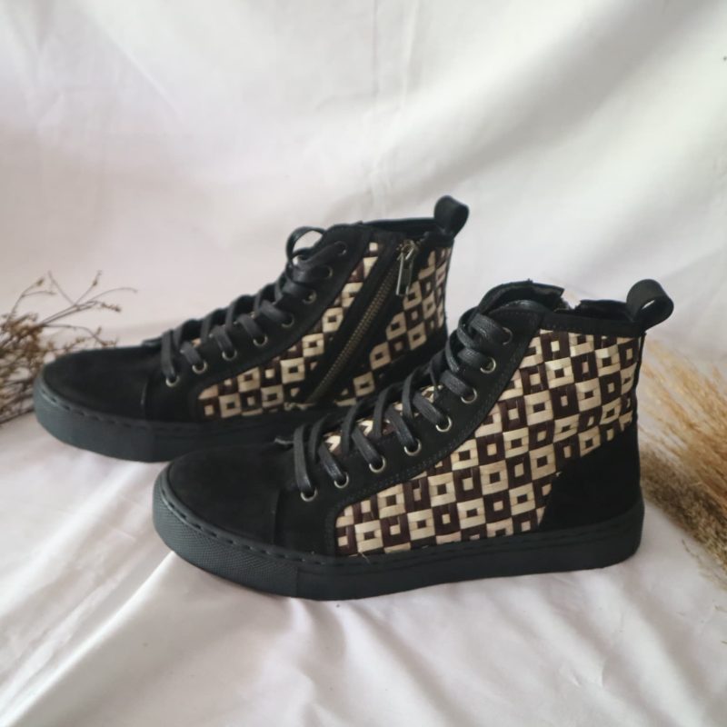 PANDAN ZIP SNEAKERS-Sepatu unik