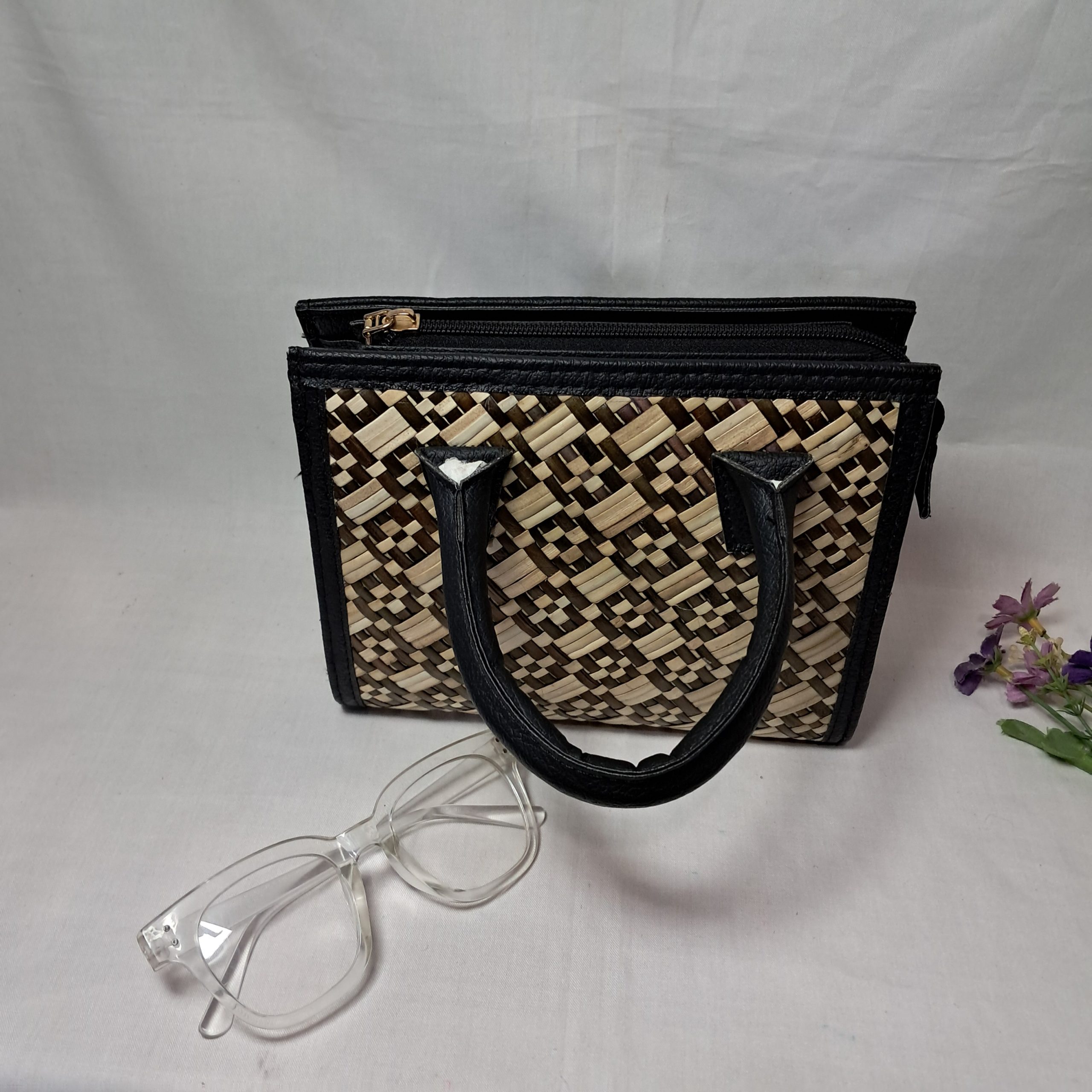 Tas Premium Handcrafted Handbag Anyaman Pandan - Gambar 2
